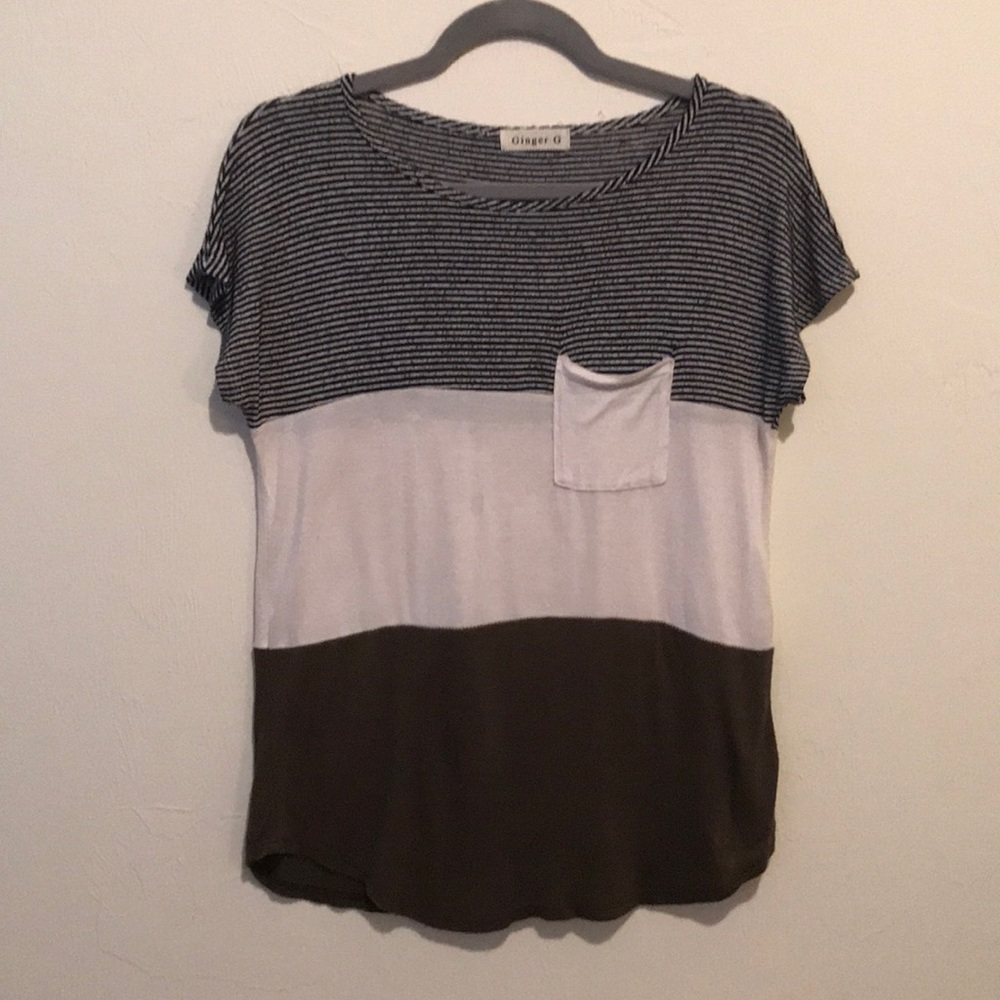 Tri-colored loose blouse